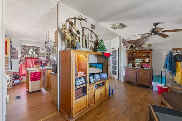 Hemet, CA 92544,30585 Red Mountain RD