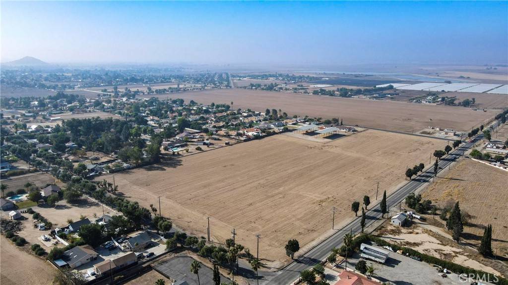 Nuevo/lakeview, CA 92567,22060 Olivas AVE
