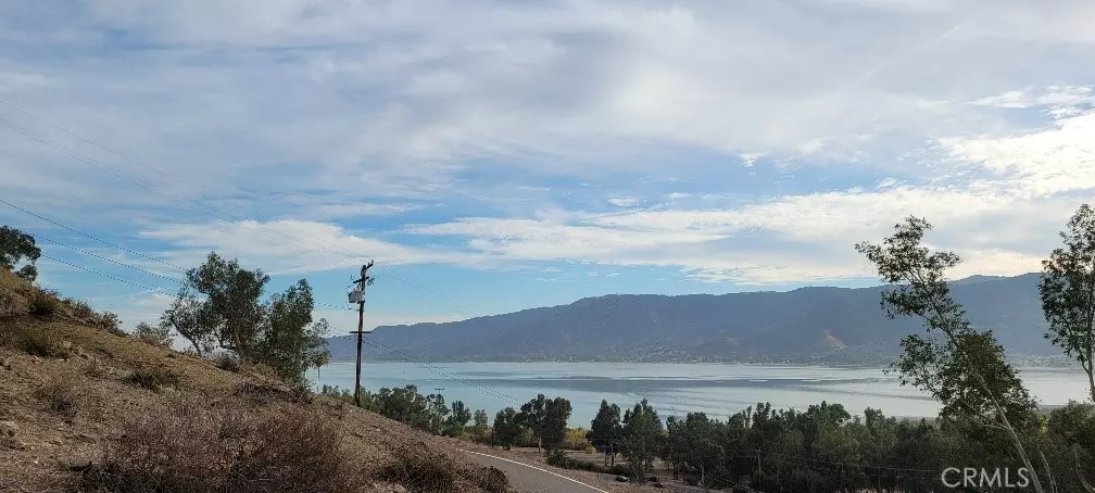 5 Skyline dr, Lake Elsinore, CA 92530