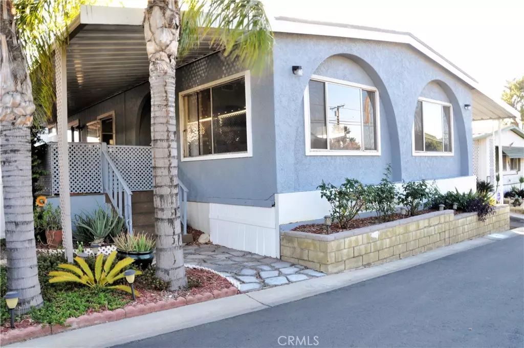 Mentone, CA 92359,2140 Mentone BLVD #7
