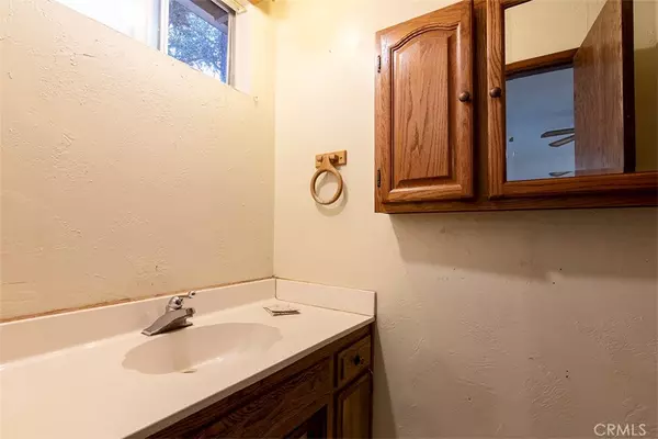 Idyllwild, CA 92549,27690 Saunders Meadow RD