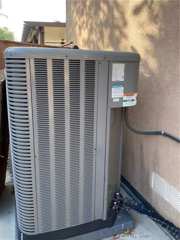 Corona, CA 92882,184 Jessica LN