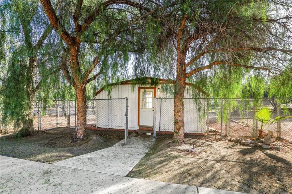 Hemet, CA 92545,25100 Thoroughbred LN