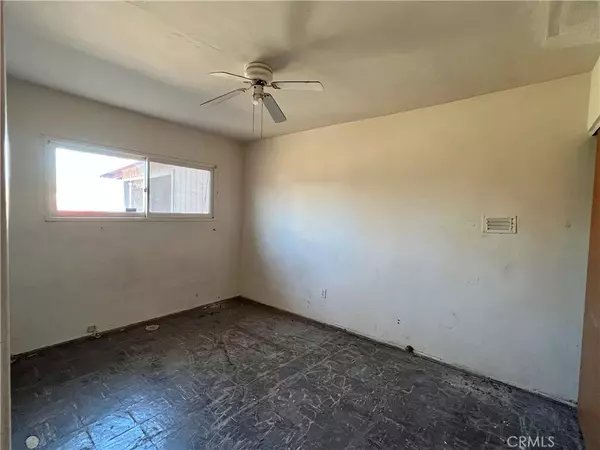 Colton, CA 92324,543 W M ST