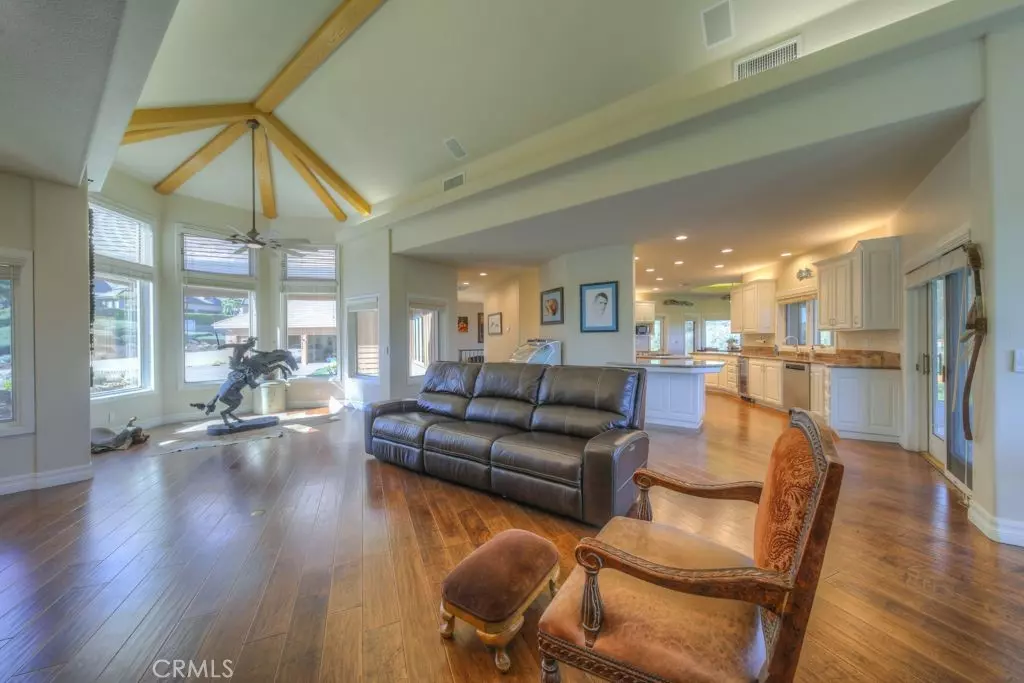 Murrieta, CA 92562,22146 Twin Oaks CT