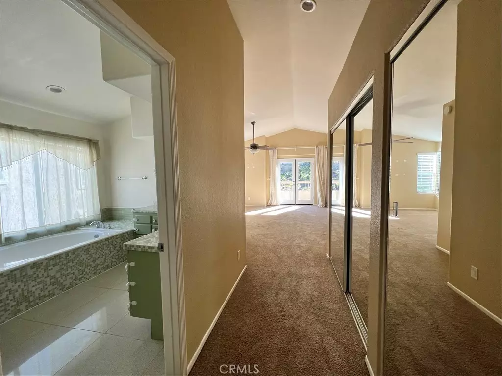 Oceanside, CA 92056,3682 Via Bernardo