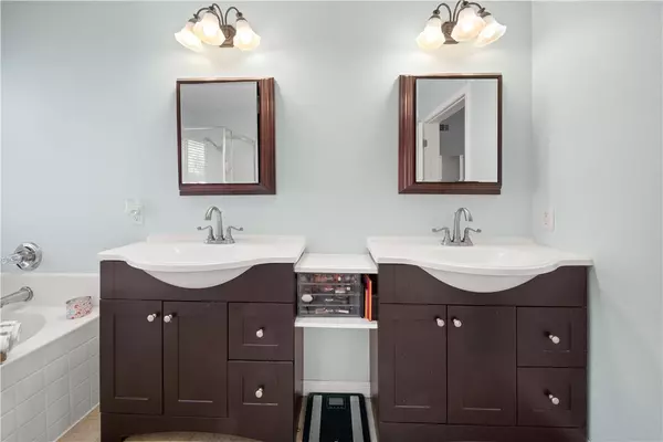 Temecula, CA 92591,42071 Orange Blossom DR