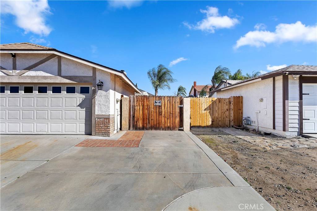 Menifee, CA 92586,29830 Coalinga CT
