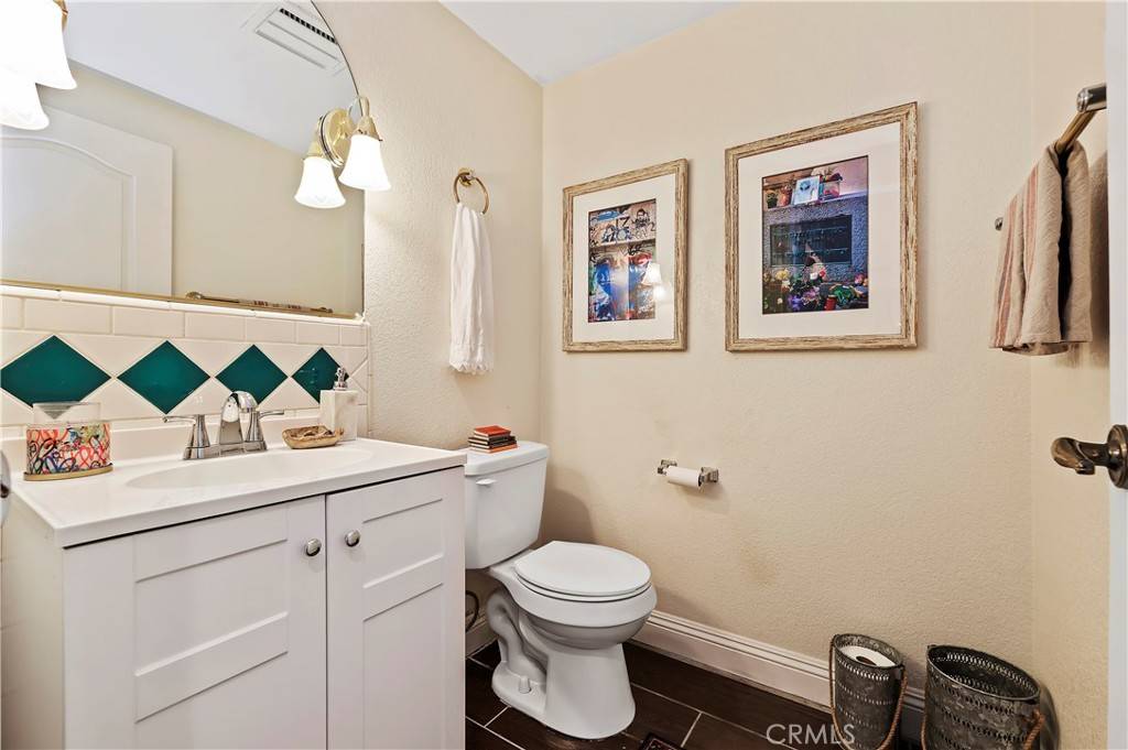 Canyon Lake, CA 92587,22190 Tumbleweed DR