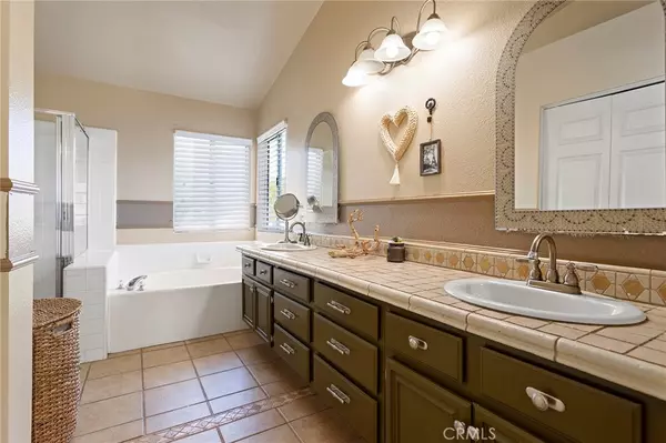 Murrieta, CA 92563,25260 Corte Sombrero