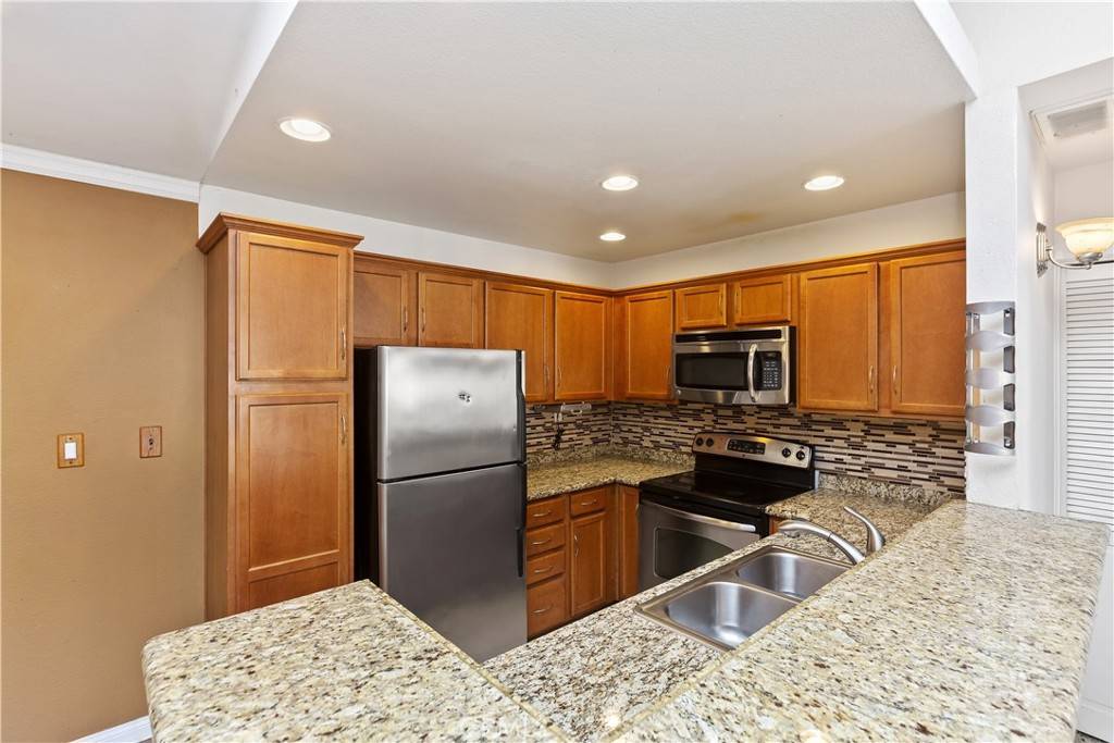 El Cajon, CA 92019,12190 Cuyamaca College DR E #1006