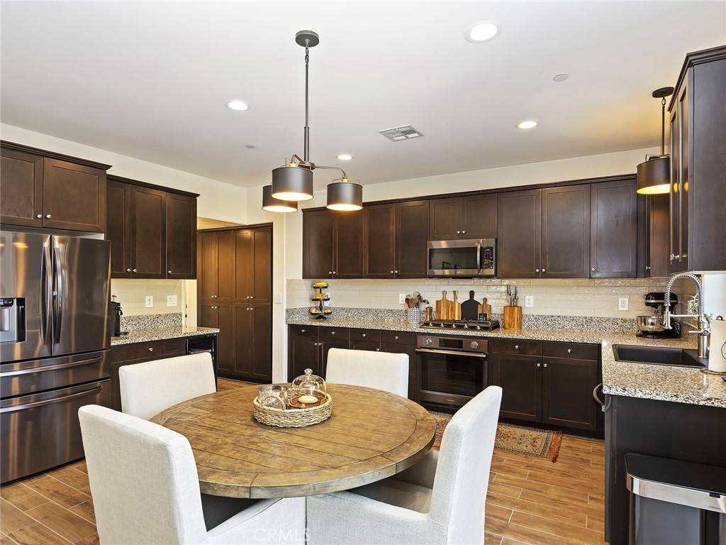 42704 Azure ST, Temecula, CA 92592