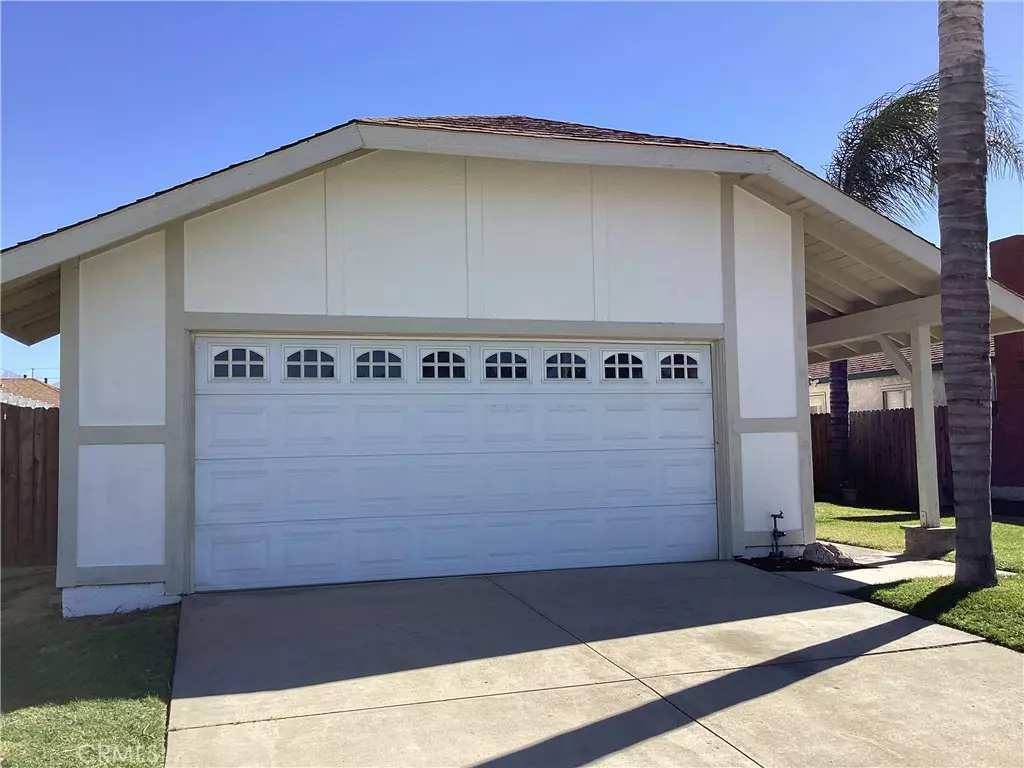 Colton, CA 92324,772 Plumwood ST