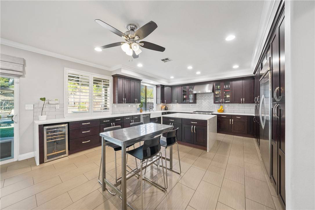 Temecula, CA 92592,33355 Fox RD
