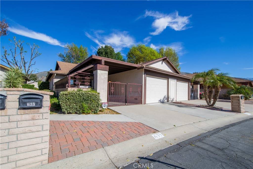 635 W Villa Chaparral RD, San Jacinto, CA 92583