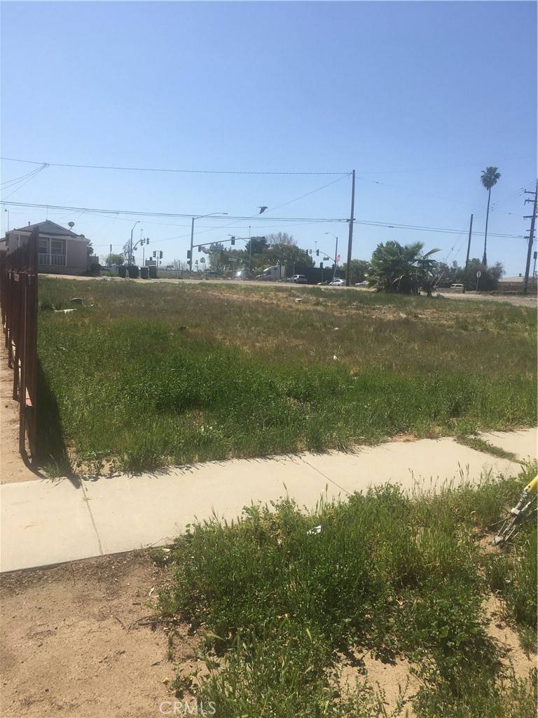 Perris, CA 92570,383 W Third ST