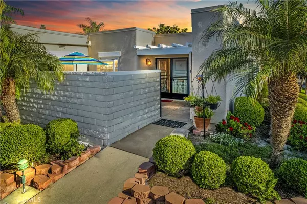 2003 W Via Mariposa #B, Laguna Woods, CA 92654