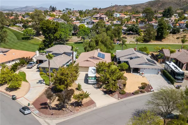 Canyon Lake, CA 92587,30650 Long Point DR