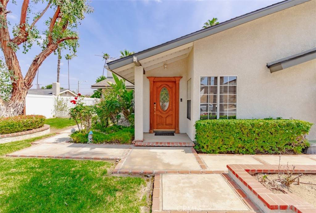Riverside, CA 92506,6172 Bluffwood DR