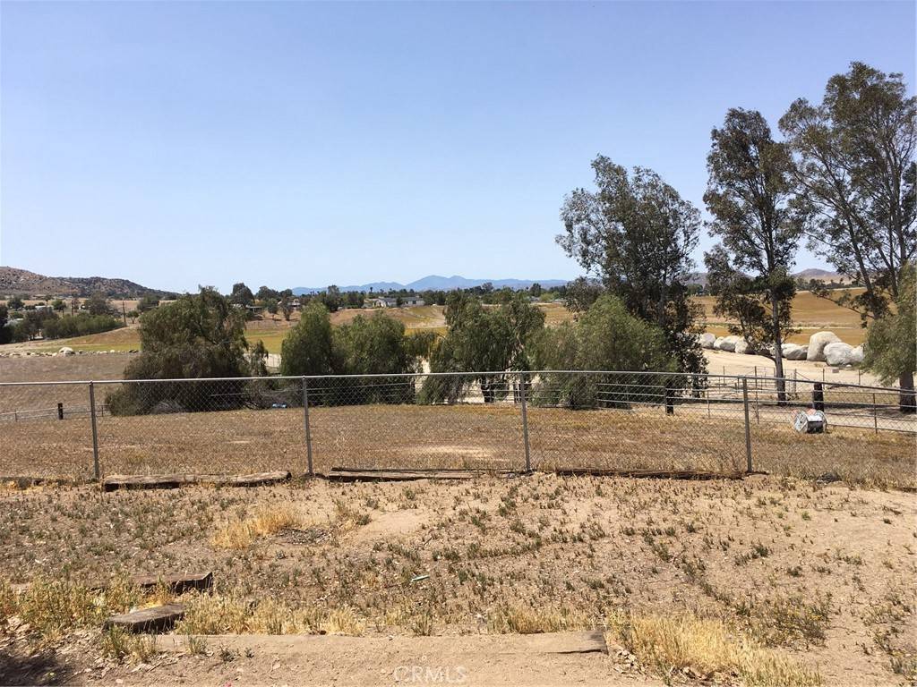 Nuevo/lakeview, CA 92567,21220 5th ST