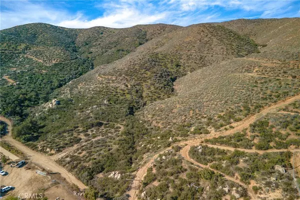 Hemet, CA 92543,3 Saddle Ridge