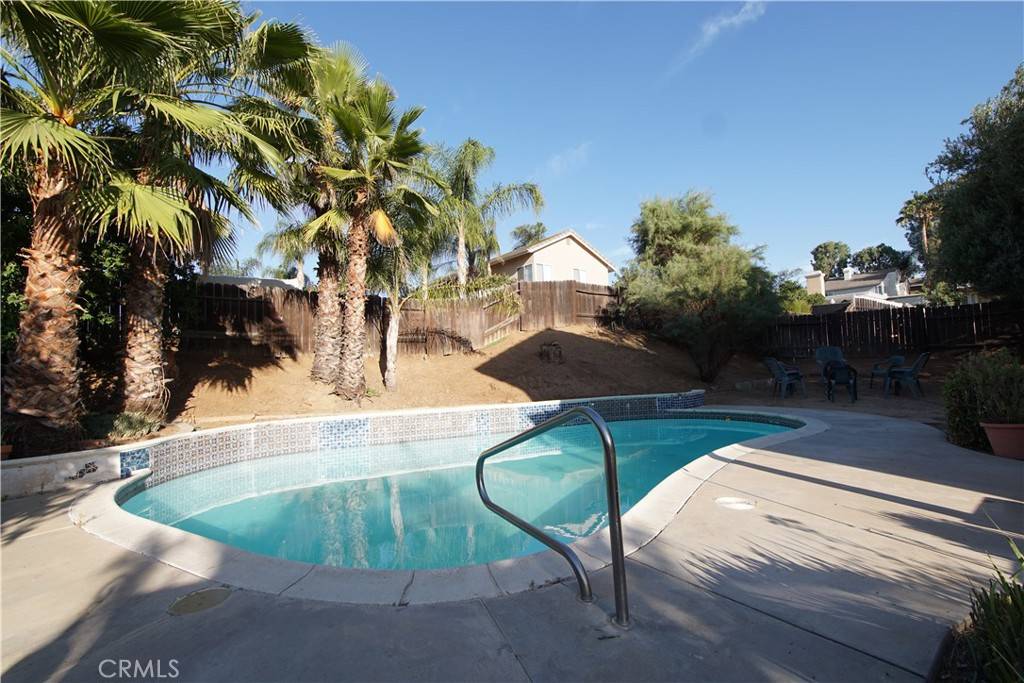 31098 Green Forest DR, Menifee, CA 92584