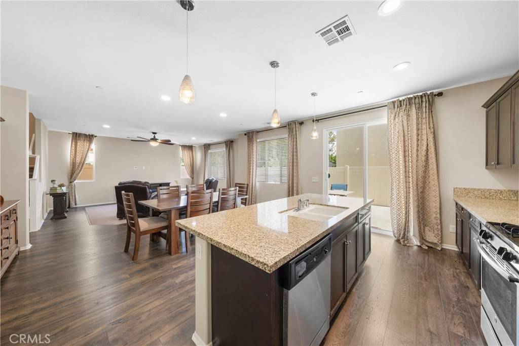 7171 Stardust CT, Eastvale, CA 92880