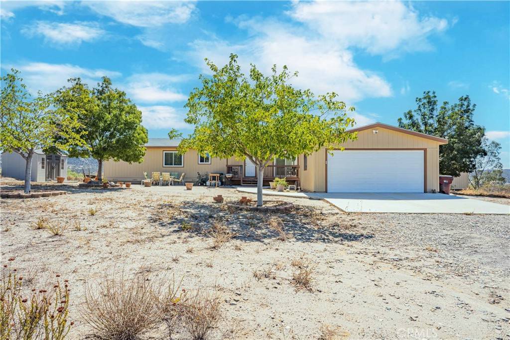 21820 Akron LN, Nuevo, CA 92567