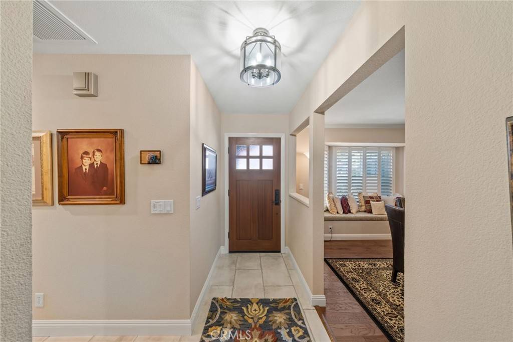 Fallbrook, CA 92028,1068 Crescent Bend