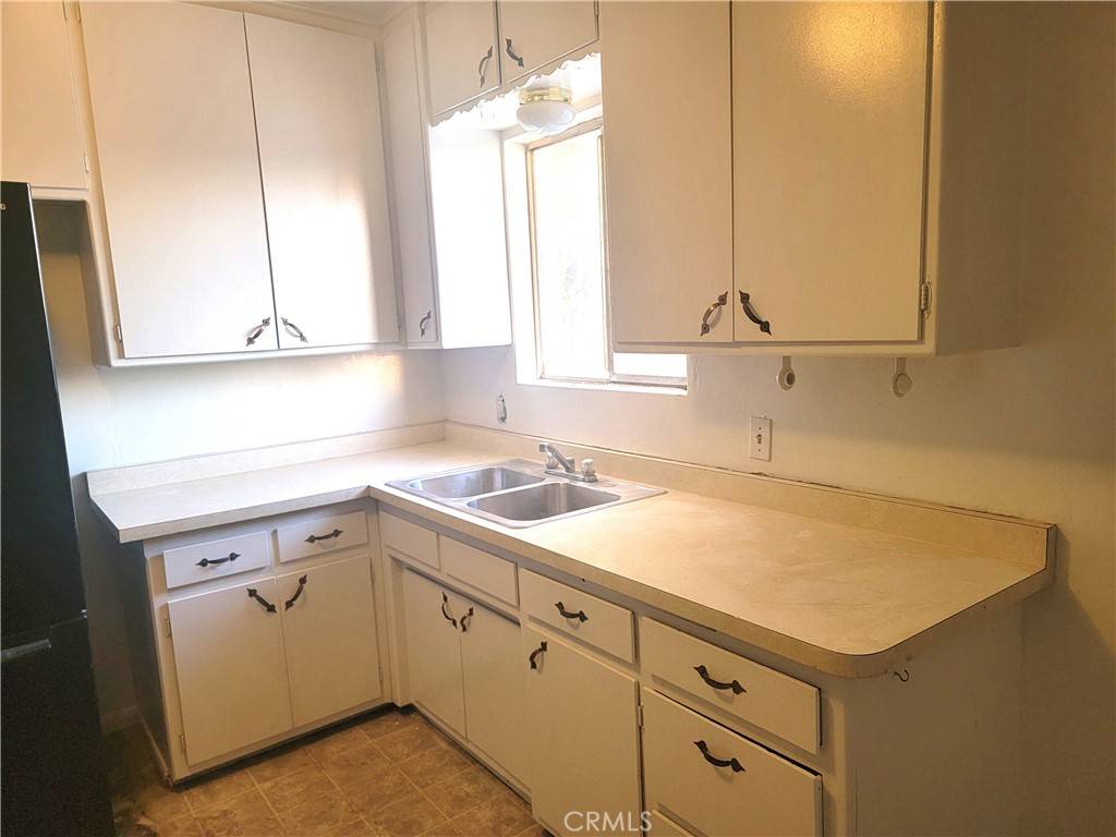 Hemet, CA 92543,585 W Acacia AVE