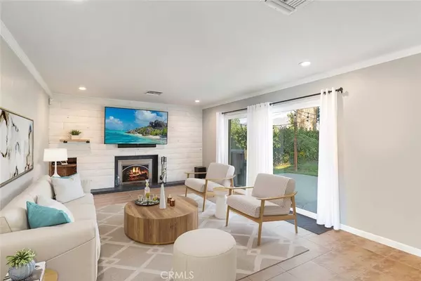 La Verne, CA 91750,631 Realitos DR