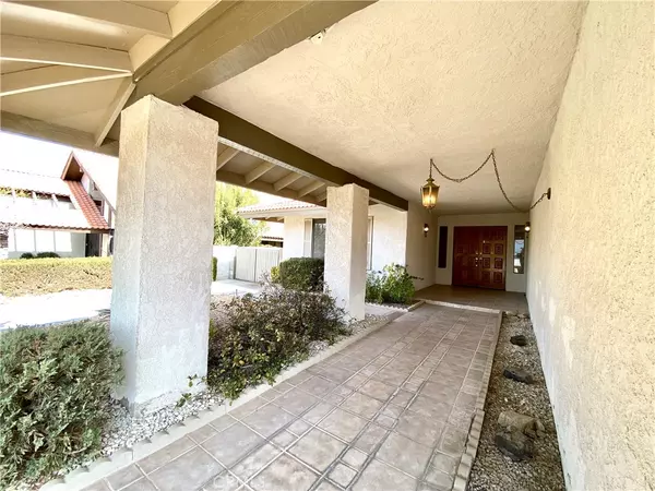 Victorville, CA 92395,13225 Palos Grande DR