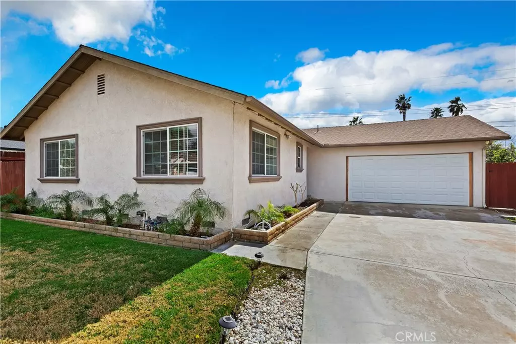 Riverside, CA 92504,8538 San Vicente AVE