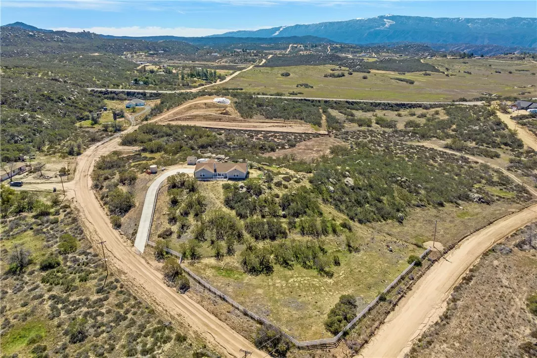 Aguanga, CA 92536,48859 Pinto CT