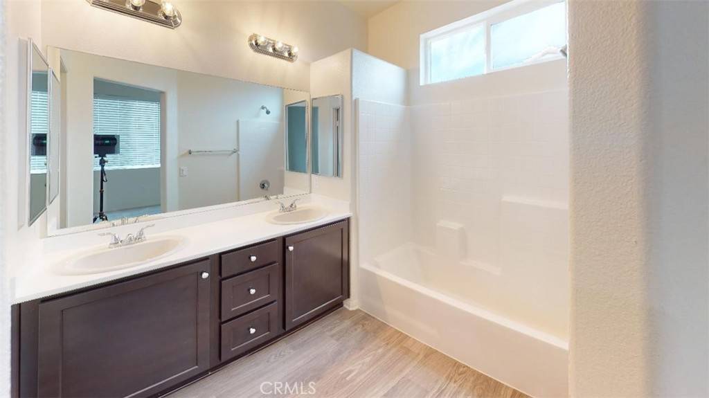 Imperial, CA 92251,2735 Meadowbrook DR
