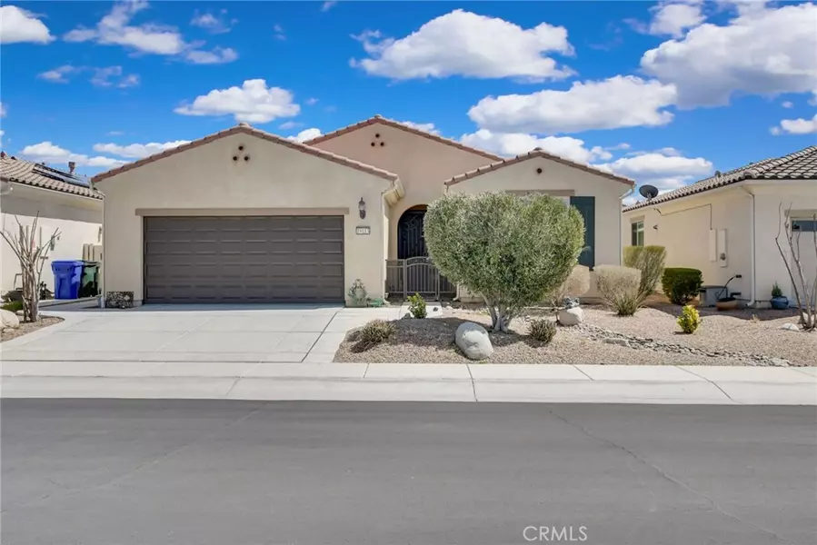 19113 Opal CT, Apple Valley, CA 92308