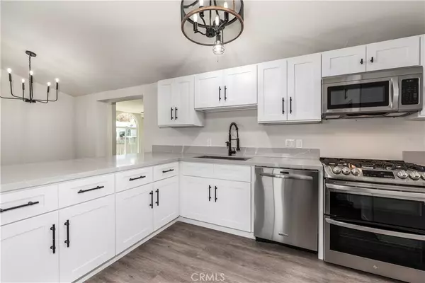 Lake Elsinore, CA 92530,32942 Ethlene DR