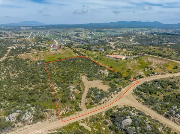 Aguanga, CA 92536,927 Lake Canyon DR