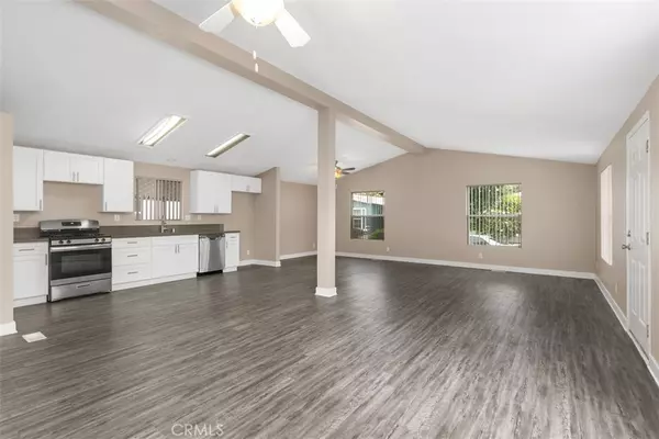 Anaheim, CA 92807,5815 E La Palma AVE #47