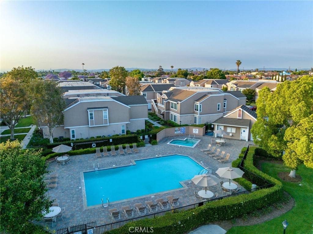 10490 E Briar Oaks DR #B, Stanton, CA 90680