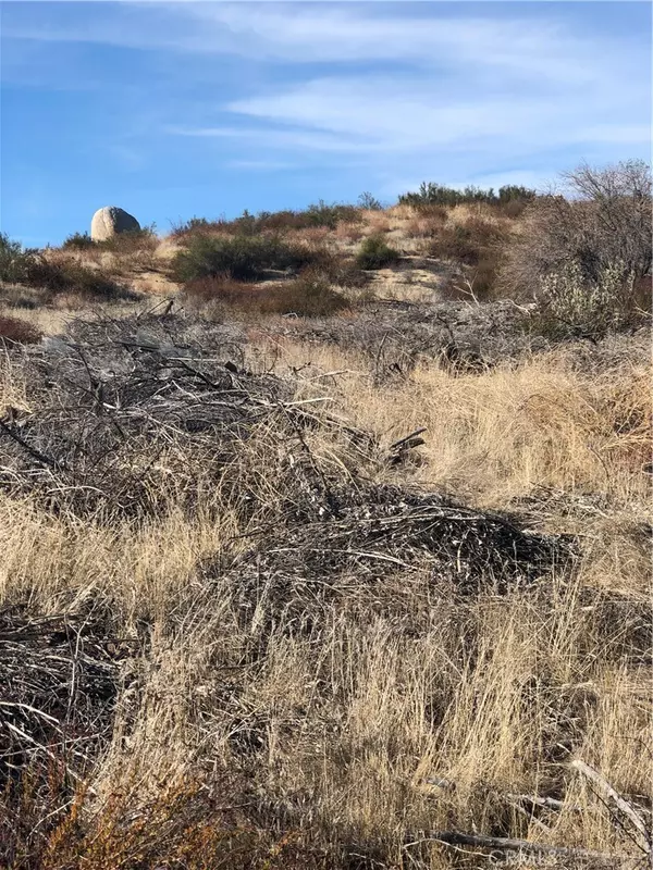 Hemet, CA 92544,29 Rocky Knoll Road