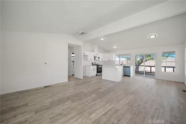 Landers, CA 92284,683 Landers LN