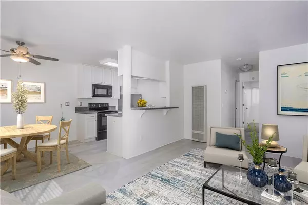 San Diego, CA 92105,3846 38th ST #1