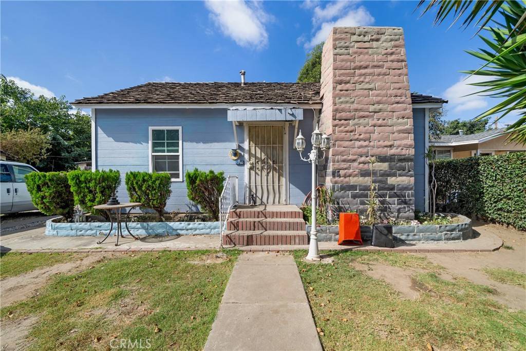 1918 S Halladay ST, Santa Ana, CA 92707