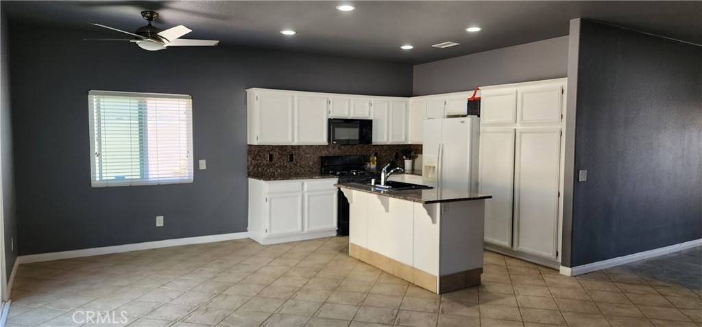 Hemet, CA 92545,3726 Stonemont DR