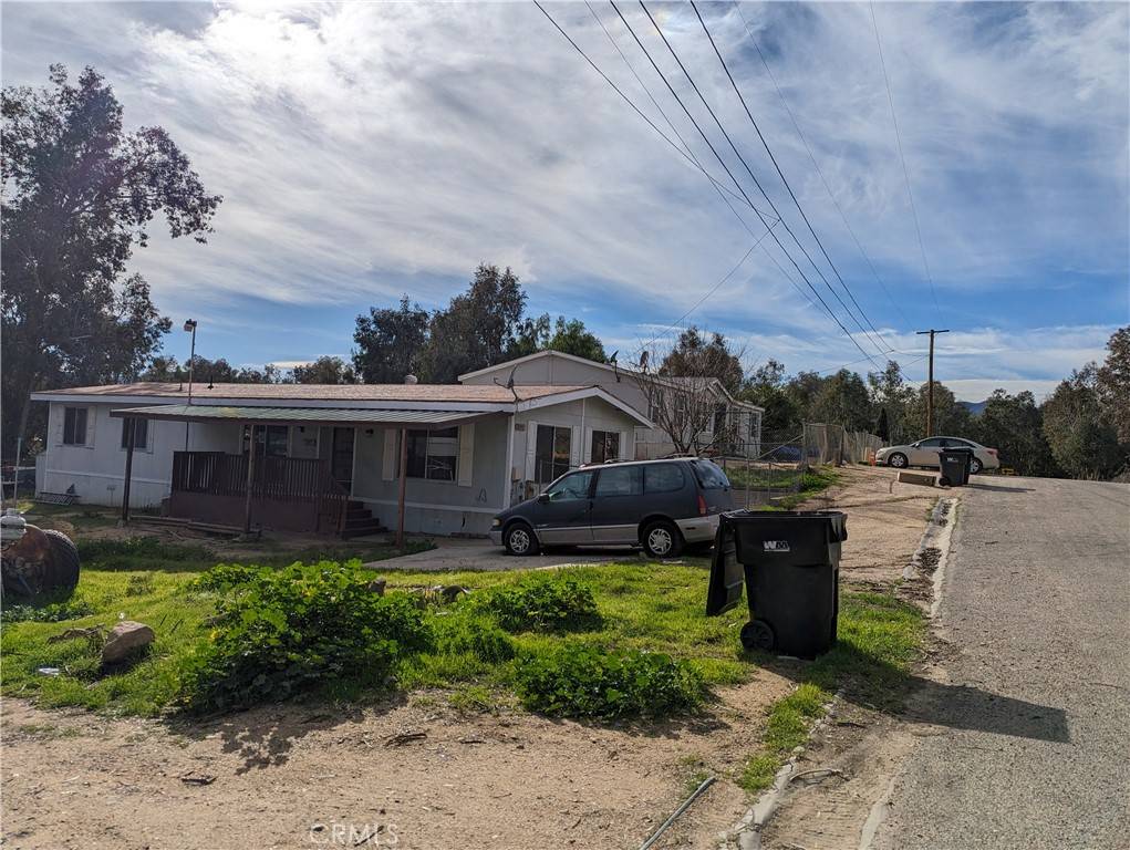 18341 Honey LN, Lake Elsinore, CA 92532