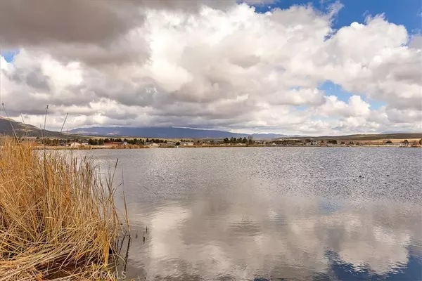 963 Crazy Horse Canyon Road, Aguanga, CA 92536