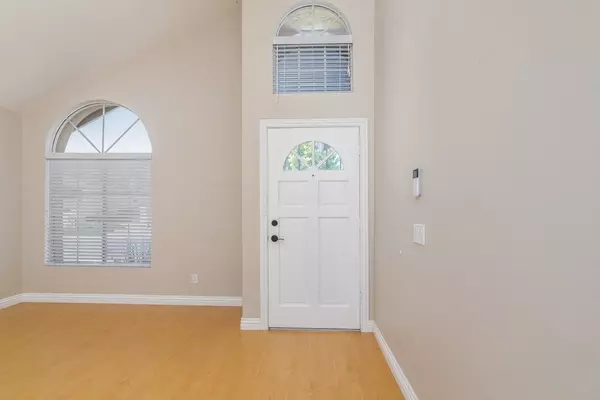 Murrieta, CA 92562,24630 Leafwood DR