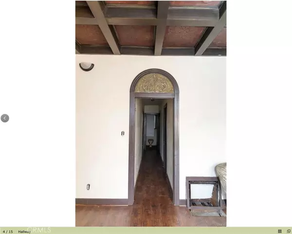 Los Angeles, CA 90003,7824 S San Pedro ST