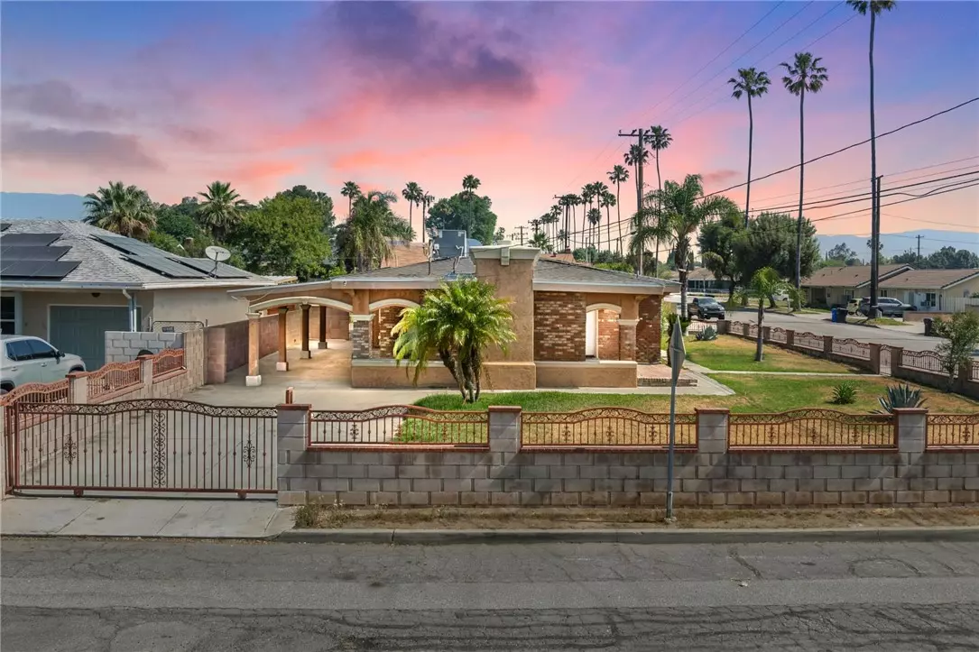 Fontana, CA 92335,17290 Hibiscus ST